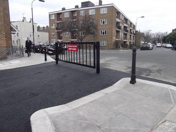 The photo for Effie Road – Options to introduce a traffic restriction gate.